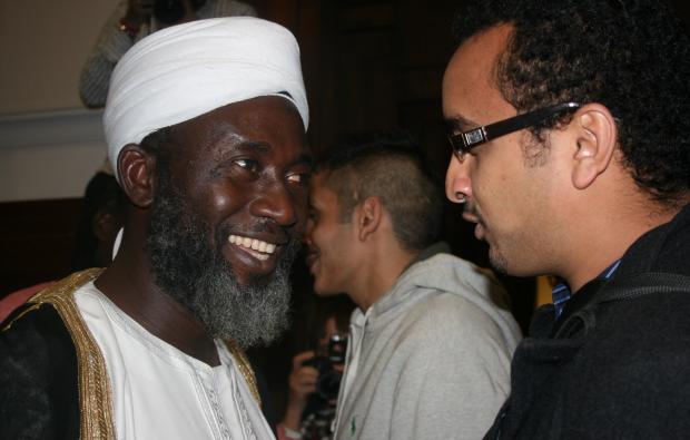 Imam Muhammad Ashafa talks with a member of the audience